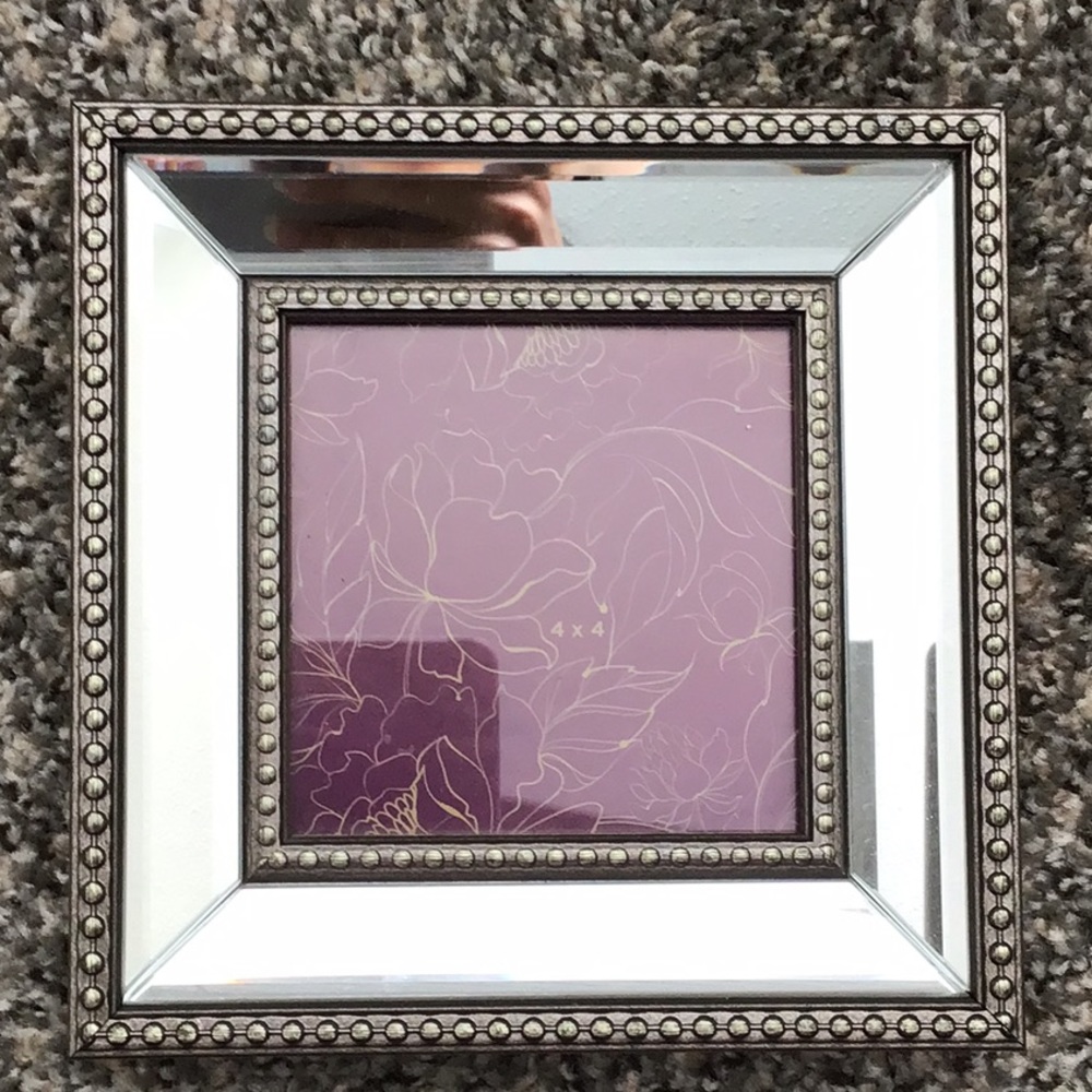 Small cute mirror frame6.5x6.5 inches
